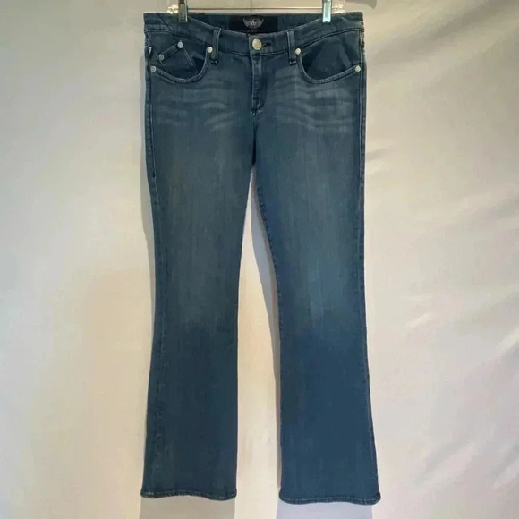Rock & Republic Kasandra boot-cut jeans, size 30 - Picture 2 of 8